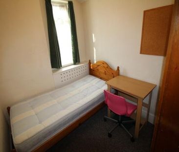 3 bedroom terraced house to rent - Photo 6