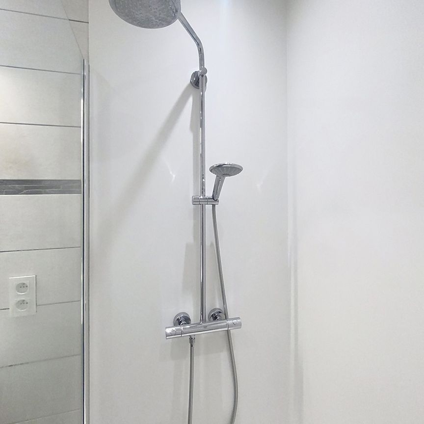 Appartement met 2 kamers en dubbele garage - Photo 1