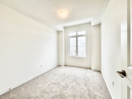 For Lease - 140 Greer Street, Barrie, Ontario - Photo 1