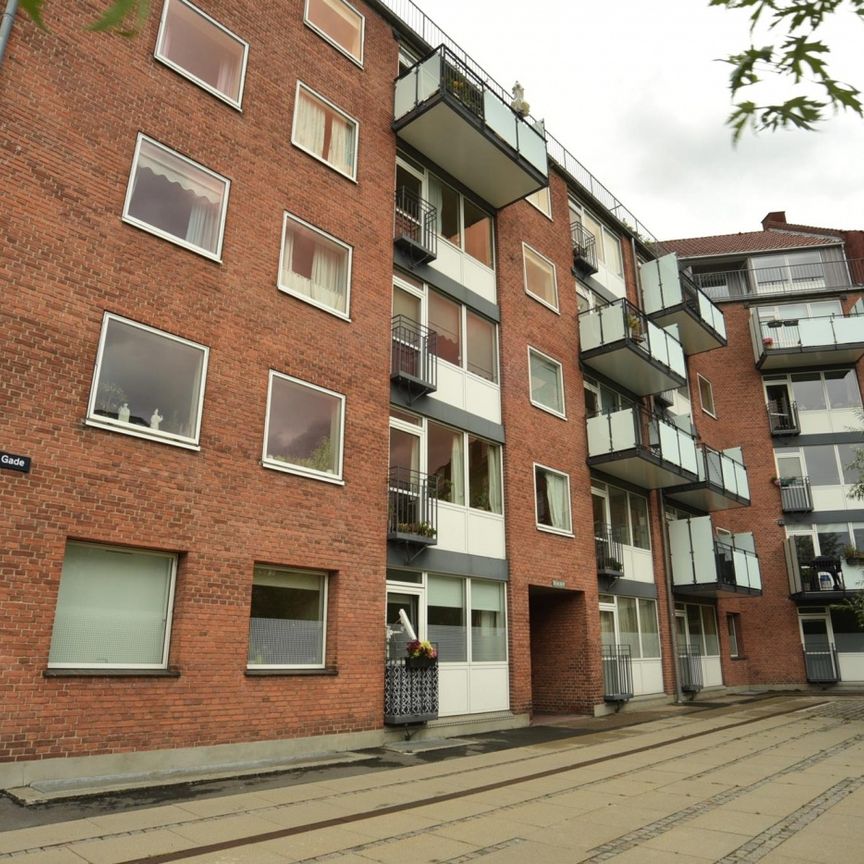 Victor Bendix Gade 16, København, Danmark (208-1868-01-001) - Photo 1