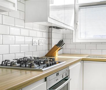 Lacy Road, Putney, SW15 1NS - Photo 2
