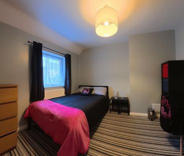 5 bedroom semi-detached house to rent - Photo 6