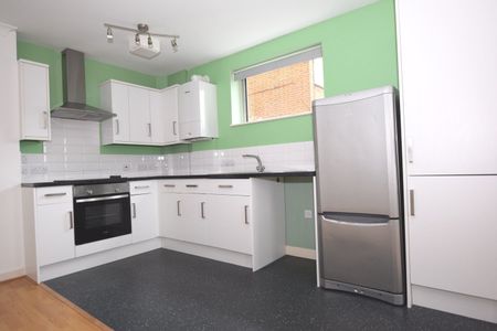 Westmoreland Road, London, SE17 - Photo 2