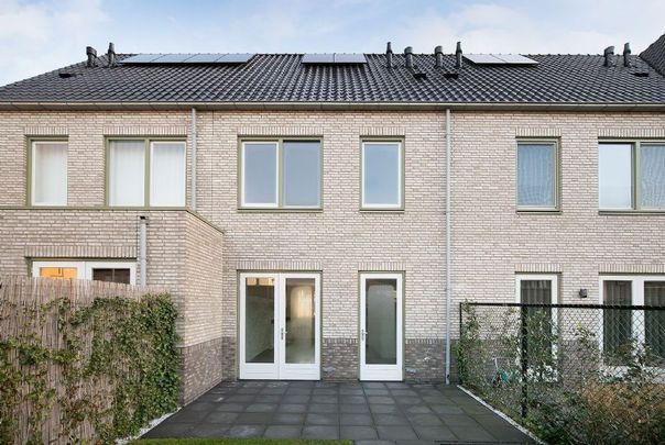 Addy Kleijngeldstraat 102, 5707 HX Helmond - Photo 1