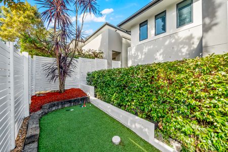 5 Condino Way, Castle Hill NSW 2154 - House For Rent | Domain - Photo 5