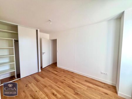 Location Appartement 3 pièces 70m² POITIERS 86000 - Photo 3