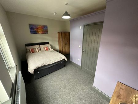 Room 5, 56 Broxholme Lane - Photo 4