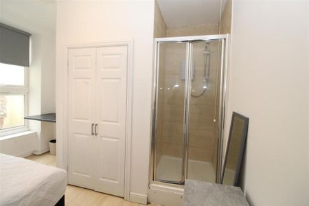 6 bedroom house to rent - Photo 5