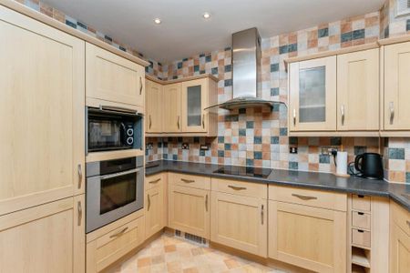 Foregate Street - Photo 3