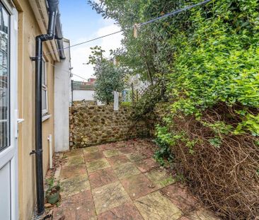 1 bedroom terraced house to rent - Photo 2