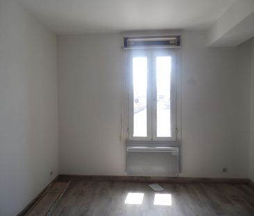 Location appartement 1 pièce, 16.00m², Doué-la-Fontaine - Photo 3