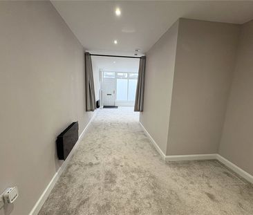 Victoria Street, 37, Blackburn, BB1 6DN, Lancashire - Photo 6