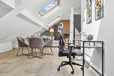 2 Bed Flat, Berry Street, EC1V - Photo 2