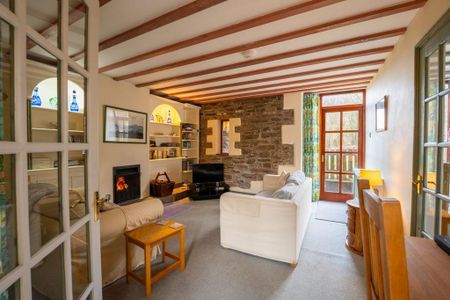 3 bedroom semi-detached house to rent - Photo 4