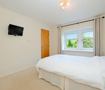 4 Cults Court, Aberdeen, AB15 9SZ - Photo 3