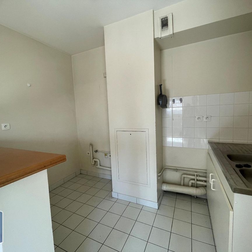 Location Appartement 2 pièces 49m² LE MANS 72000 - Photo 1