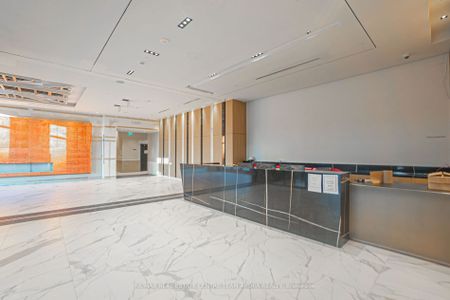 For Lease - 202 Burnhamthorpe Road Unit# 803, Mississauga, Ontario - Photo 3