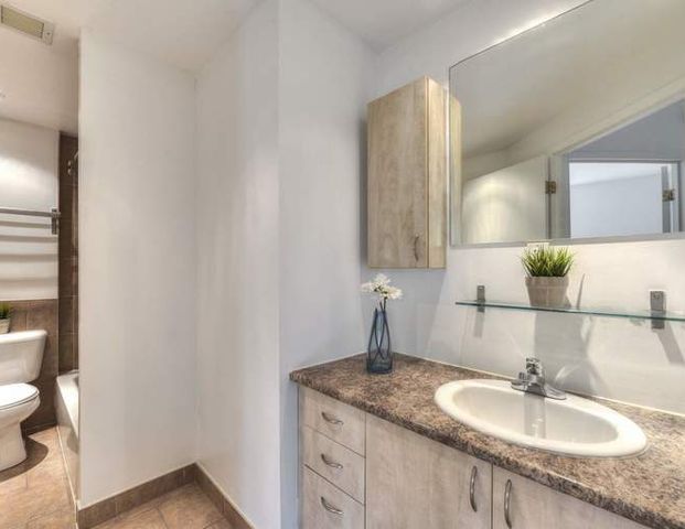 4488 STE-CATHERINE | 4488 STE-CATHERINE, Montreal - Photo 1