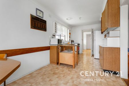 Great Family Home - Photo 3