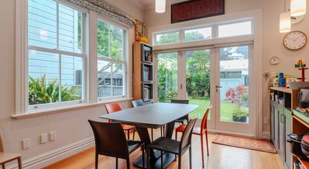 Stunning Heritage Family Home on Aro Street - Photo 5