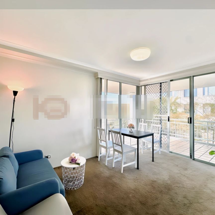 3 bed 2 bath - Photo 1