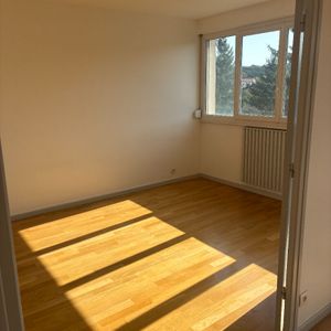 Appartement SAINTE FOY LES LYON 3 Pièces 64.3 m² - Photo 3