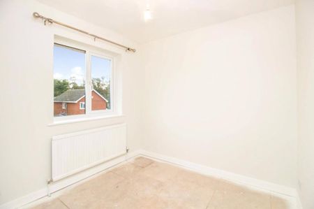 4 bedroom detached house to rent - Photo 5