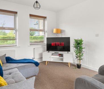 3 Bed Detached House, Drakeway, RG2 - Photo 3