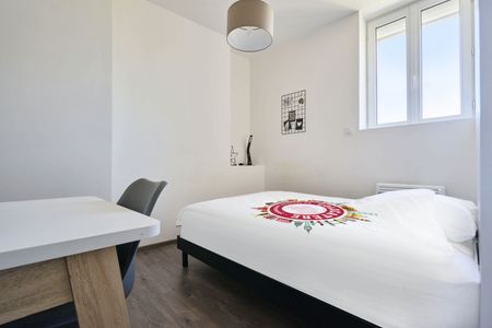 PONSARDIN Roommate 5 Bedrooms at Reims - Photo 2