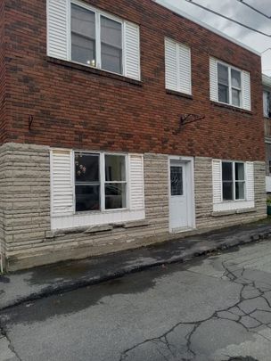 81 rue Deragon, Magog J1X 2M1 3 ½ Disponible pour Janvier 2026 - Photo 1