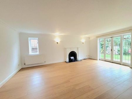 Richardson Crescent, Cheshunt, Waltham Cross EN7, Property for rent - Photo 2