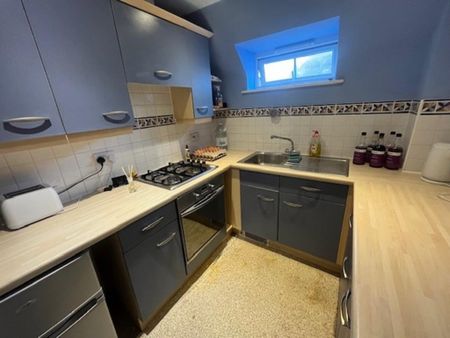 2 bedroom flat share to rent - Photo 3