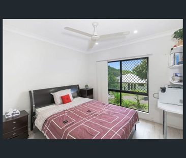 4 BEDROOM HOME WITH LARGE DECK - Photo 4