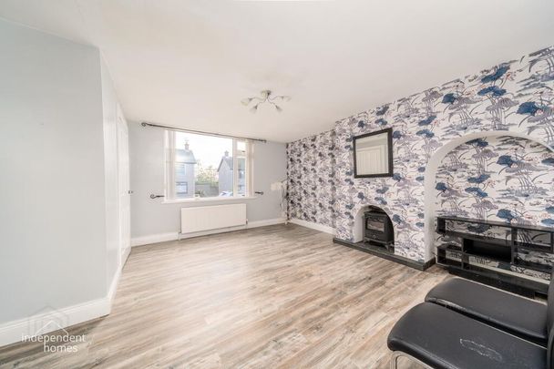 6 Garron Crescent, Larne, BT40 2AT - Photo 1