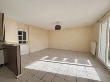 APPARTEMENT Mions - 3 pièce(s) - 64 m2 Mions (69780) Le bien en vidéo - Photo 2