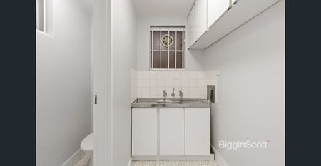 WONDERFULLY POSITIONED & UP-LIFTING APARTMENT - Photo 4