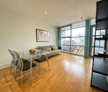 2 bedroom apartment to rent - Photo 3
