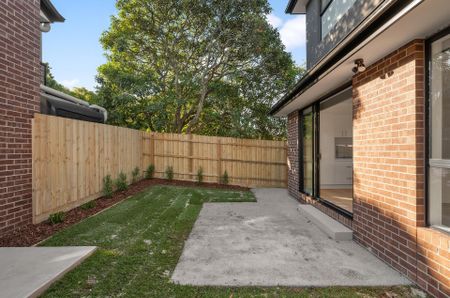 2/18 Mines Road, Ringwood - Photo 3