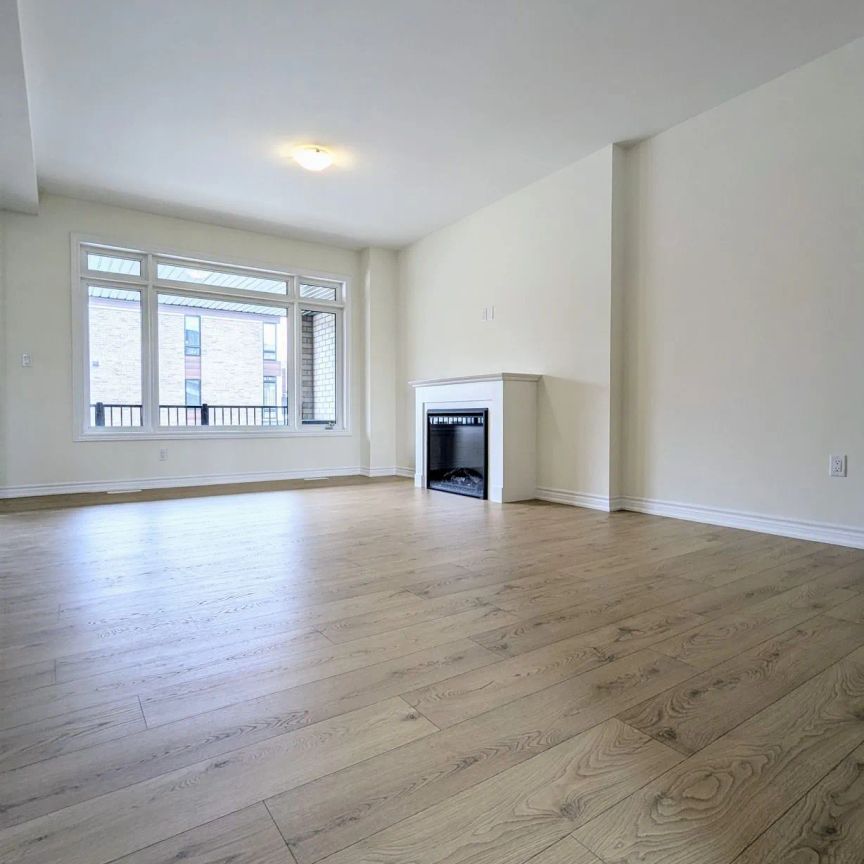 Condo Townhouse For Lease | N9250544 - Photo 1