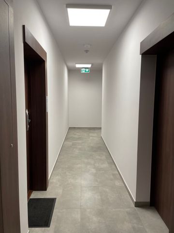 Funkcjonalne mieszkanie z ogrodem i MP - Photo 5