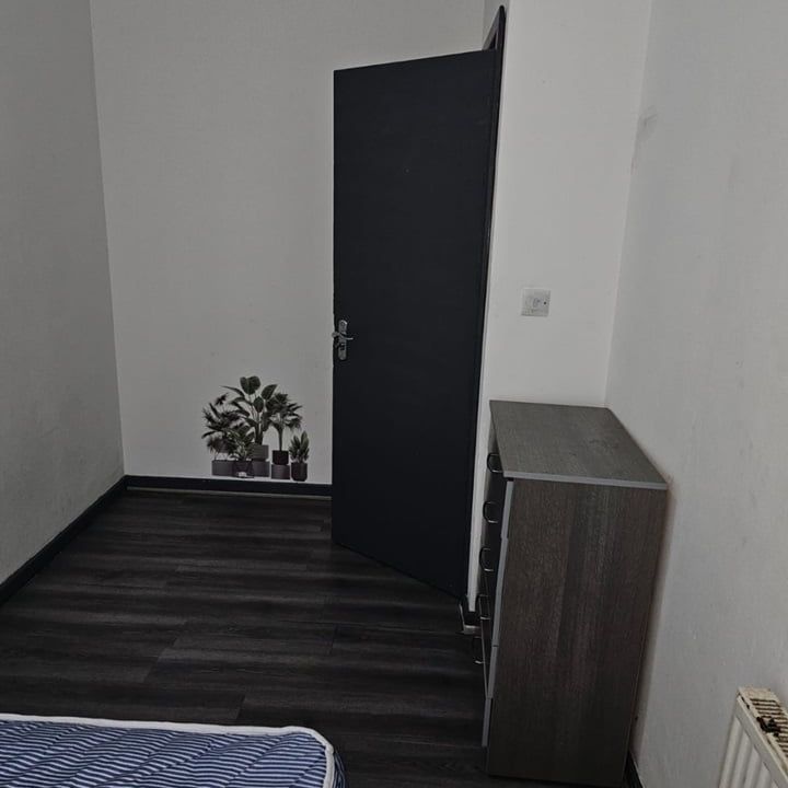 2 Bed Flat, Withington Road, M16 - Photo 1