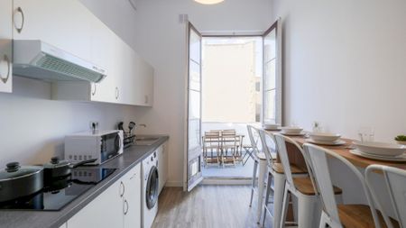 Beautiful ensuite room with private balcony&nbsp; - Photo 2