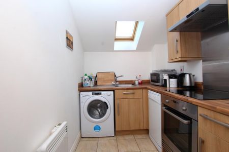 2 bedroom apartment to rent - Photo 2