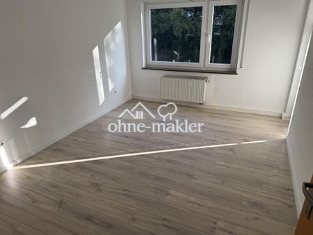 Helle 3-Zimmerwohnung in Stuttgart Bad-Cannstatt (Kaltmiete 1375€) - Foto 2