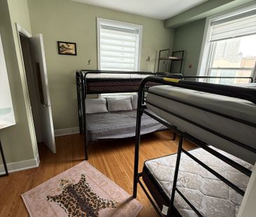 51 Queen Street East Street #2 - Photo 2