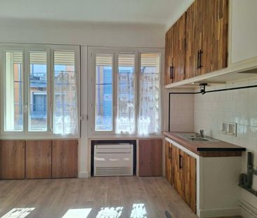 Location Appartement 2 pièces 61m² NIMES 30900 - Photo 1