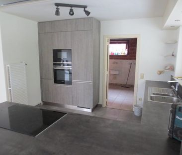 Gezinswoning met 3 slaapkamers, rustig gelegen in Mol-Wezel! - Photo 1