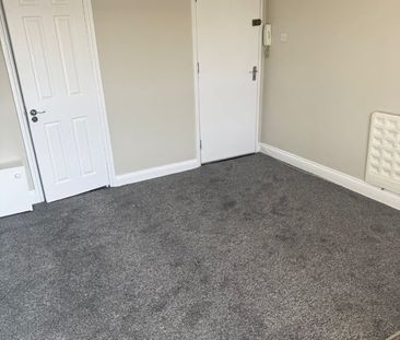 Studio Flat, High Road, N22 - Photo 3