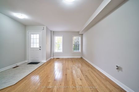 For Lease - 75 Selkirk Drive, Richmond Hill, Ontario - Photo 3