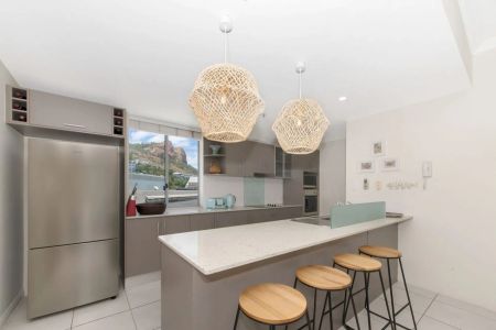 Stunning Unit in Townsville's CBD - Photo 5
